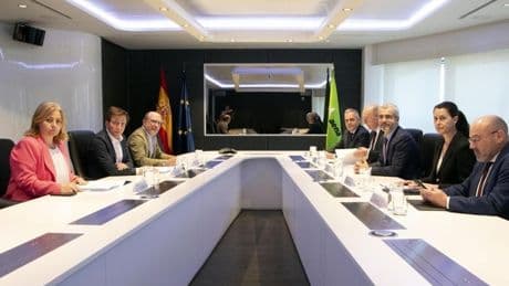 El Ayuntamiento de Madrid y AENA acuerdan realizar un censo de los sintecho en Barajas