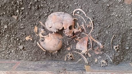 El intento desesperado de los habitantes de una casa de Pompeya para intentar protegerse de la erupción del Vesubio con una cama