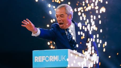 Farage falsely accuses Rayner of avoiding paying council tax after deputy PM resigns