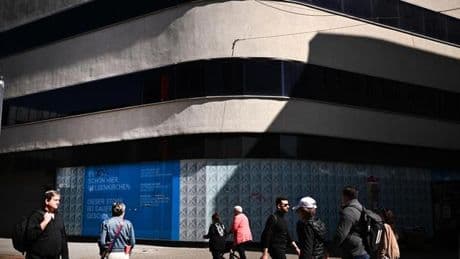 Konsumstimmung: Deutsche Verbraucher setzen trotz höherer Einkommen aufs Sparen