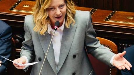 Meloni a Netanyahu: "Rispetti il diritto. La situazione a Gaza è ingiustificabile"