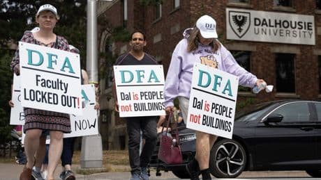 1st day of school cancelled for many Dalhousie University students as lockout continues