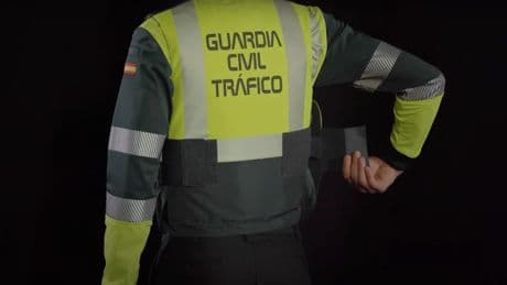 El problema de los chalecos con airbag del que avisa la Guardia Civil: &quot;Explotó al dar el alto&quot;