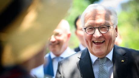 Amtssitz in Brandenburg: Steinmeier in Neuruppin mit der Bahn eingetroffen