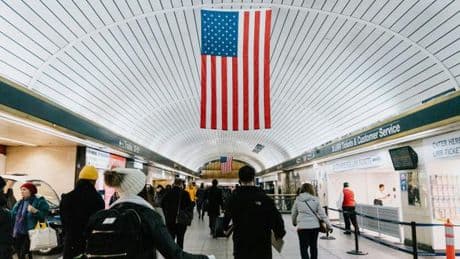 Se rendre aux États-Unis va coûter plus cher aux citoyens de nombreux pays
