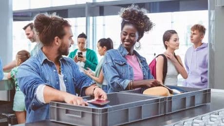 British tourists urged to 'never wear' two items at airport or risk delays