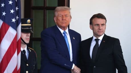 Guerre en Ukraine: Emmanuel Macron satisfait de "l'appel très clair" de Donald Trump à un cessez-le-feu