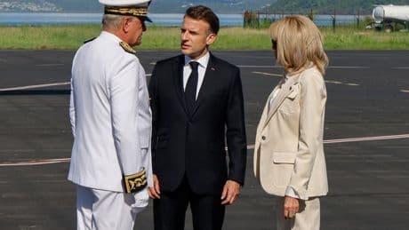 Cyclone Garance, épidémie de chikungunya... Emmanuel Macron en visite à La Réunion