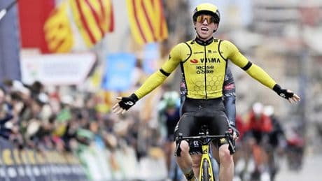 Visma-Lease a Bike schiet weer raak in Ronde van Polen: supertalent Matthew Brennan is de snelste
