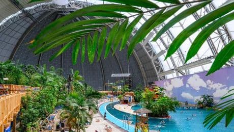 Einsatz: Tropical Islands: Gäste rufen Feuerwehr nach "großem Knall"
