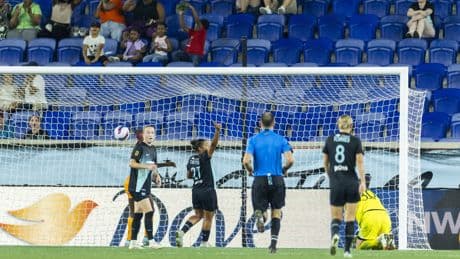 Gotham FC’s unbeaten streak ends with crushing loss to Houston after lengthy weather delay