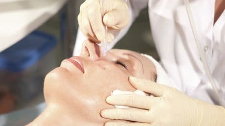 Advierten del riesgo del mal uso de la hialuronidasa en tratamientos estéticos y cosméticos