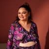 Ze is de onbetwiste ster van Netflix’ nieuwste hitserie Too Much: wie is Megan Stalter?
