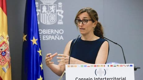 Sanidad prepara un reglamento para eliminar trabas administrativas del Sistema de Salud a personas migrantes
