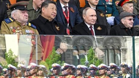 Sur la place Rouge, la parade de Vladimir Poutine célèbre l’offensive en Ukraine