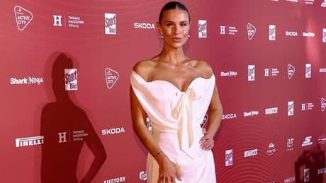 Beim SPORT BILD-Award - Wontorras Wow-Auftritt auf dem Roten Teppich!