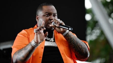 "Un voleur et un escroc": le chanteur Sean Kingston condamné à trois ans et demi de prison pour fraude