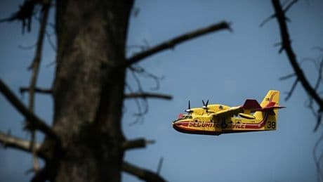 Incendies: les pompiers demandent le renouvellement de la flotte aérienne vieillissante