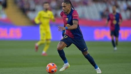 Raphinha renueva con el Barça hasta 2028