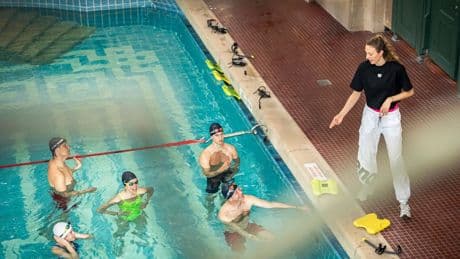 Leonie Beck: Erstmal raus aus dem Wasser