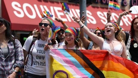 The Trevor Project: US-Regierung will Förderung von Suizidhotline für Jugendliche beenden