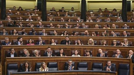 El Congreso inicia el trámite para reformar el reglamento y frenar a los activistas ultras pese al rechazo de PP y Vox