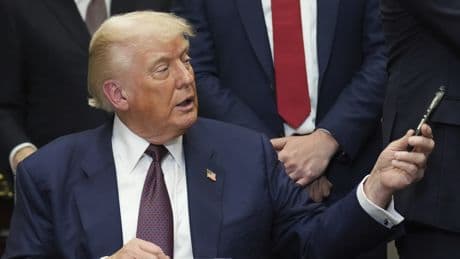 Trump despide a la encargada de elaborar las cifras de desempleo tras los malos datos