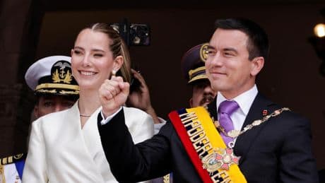Daniel Noboa jura como presidente de Ecuador y se compromete a mantener la “guerra” contra el crimen organizado