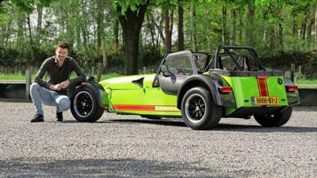 Bart (33) rijdt een Caterham 7: ’Bij 9.000 toeren springen de tranen in m’n ogen’