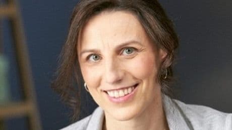 Francesca Gino, Harvard revoca la cattedra alla ricercatrice italiana. «Manipolava i dati per sostenere le tesi». Lei fa causa per 25 milioni