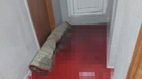 Gaziosmanpaşa'da kanalizasyondan gelen kurban kanı 2 daireyi bastı