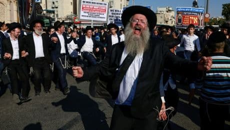 Ultraorthodoxe Juden protestieren gegen Wehrpflicht in Israel