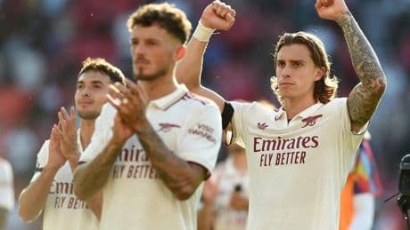 El Arsenal de Raya marca territorio ante el United en el primer gran duelo de la Premier