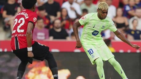 La conexión Raphinha-Lamine pone al Barça por delante en el marcador