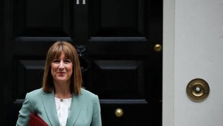 Rachel Reeves on brink of humiliating new U-turn as millionaires abandon UK