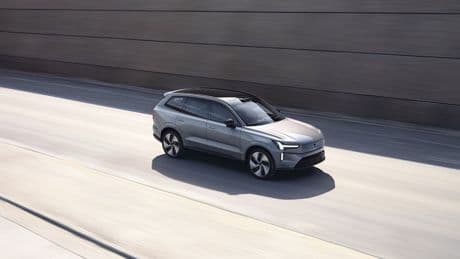 Volvo ha equipado su SUV eléctrico con un LiDAR potentísimo. Tanto que el riesgo de freír la cámara de tu móvil es real