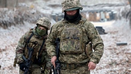 El intercambio de cadáveres sigue entre Moscú y Kiev: 6.060 militares ucranianos por soldados 78 rusos