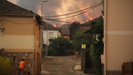 El fuego arrasa 39.155 hectáreas en España hasta agosto, un 9% más que en 2024