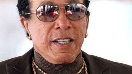 In Countersuit, Smokey Robinson Accuses Housekeepers of Defamation