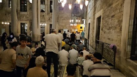 Mevlid Kandili'nde Eyüpsultan Camii'ne akın