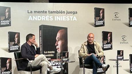 Iniesta: "El triplete es posible por lo que transmite el equipo"