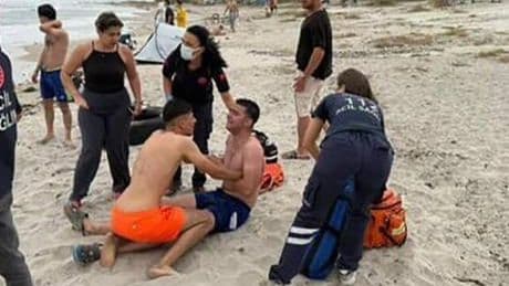 İzmir'de kahreden olay! boğulma tehlikesi geçiren iki çocuğu kurtarmak isterken boğuldu