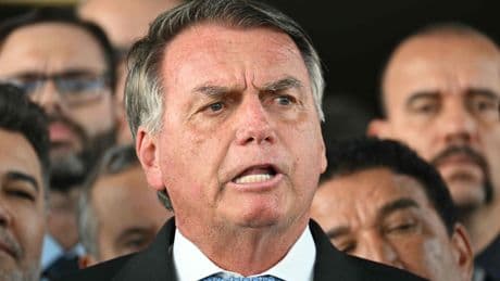 Bolsonaro krijgt 24-uursbewaking wegens vluchtgevaar