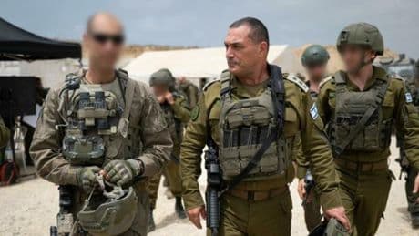 Israele, Eyal Zamir: «Non c'è risposta umanitaria per 1 milione di sfollati». Chi è il generale dell'Idf che boccia il piano Netanyahu