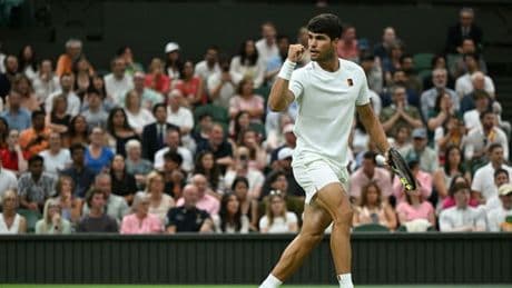Alcaraz batte Rublev in rimonta (6-7, 6-3, 6-4 6-4) in quasi tre ore: lo spagnolo vola ai quarti