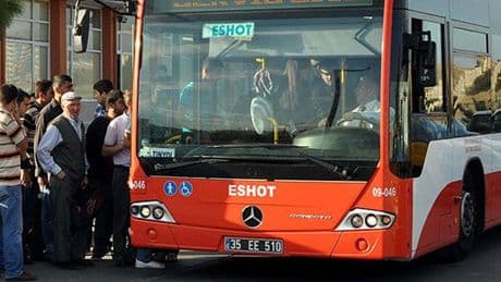 15 Temmuz'da İzmir'de toplu taşıma ücretsiz mi? Metro ve otobüs 15 Temmuz Salı günü ücretsiz mi?