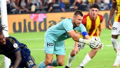 Göztepe kalesini gole kapattı!