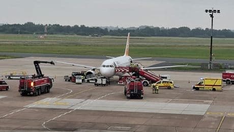 Dampf in der Kabine – Flugzeug kehrt nach Start in Bremen zurück