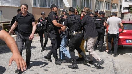 Police detain over 50 people in crackdown on Istanbul Pride march