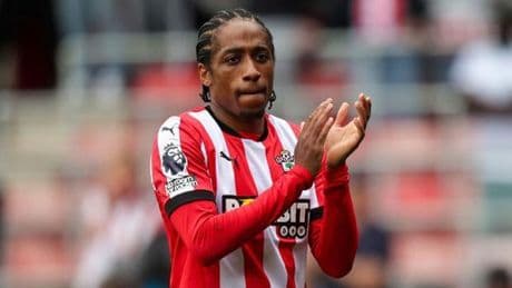 Beşiktaş'ın yeni transferi Kyle Walker-Peters'ın İstanbul'a gelişi ertelendi